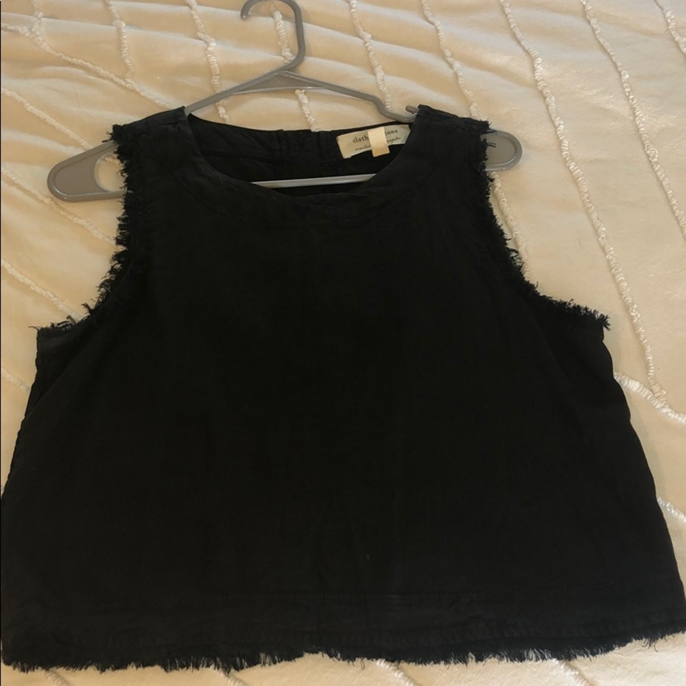 Super cute cloth & stone black top. Never worn!